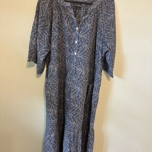 Esby Blue Leaf Print Button-Up Caftan-Style Dress